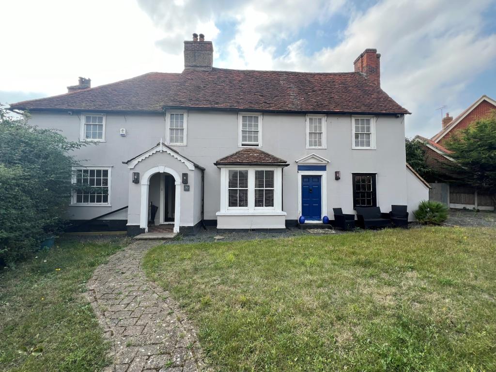 Lot: 15 - A CHARMING AND CHARACTERFUL COTTAGE LOCATED IN THE HISTORIC VILLAGE OF ST. OSYTH - Path leading to front door with side access to rear